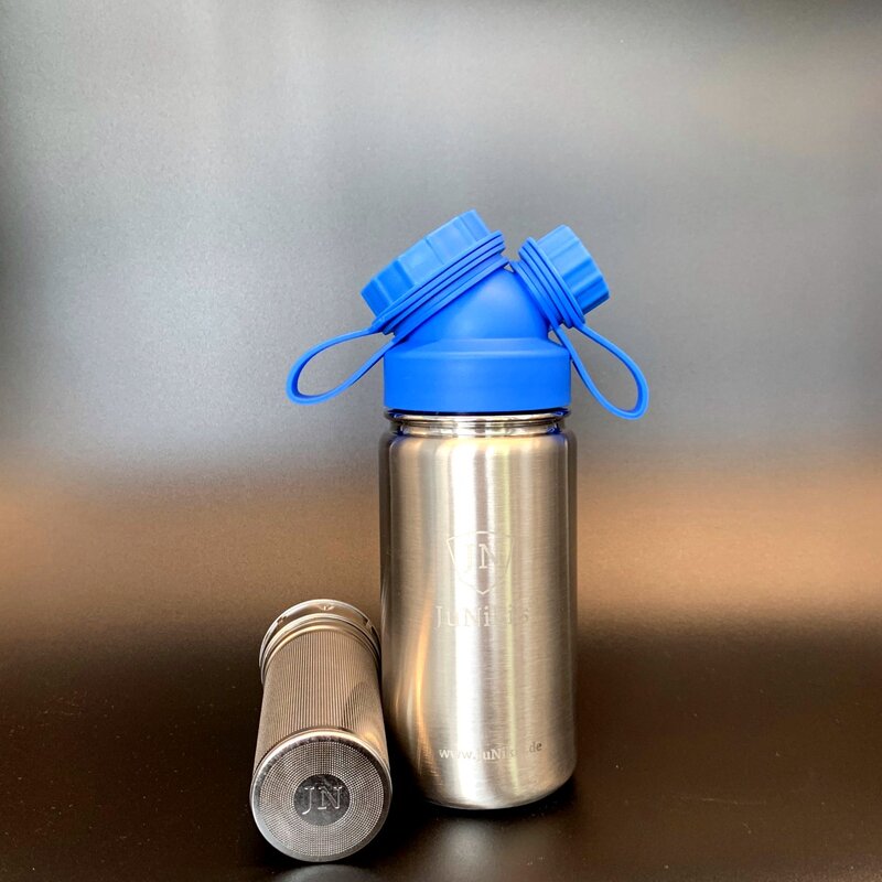 JuNiki´s® eco line isolierte Edelstahl Trinkflasche 420ml - mit Teefilter Blue